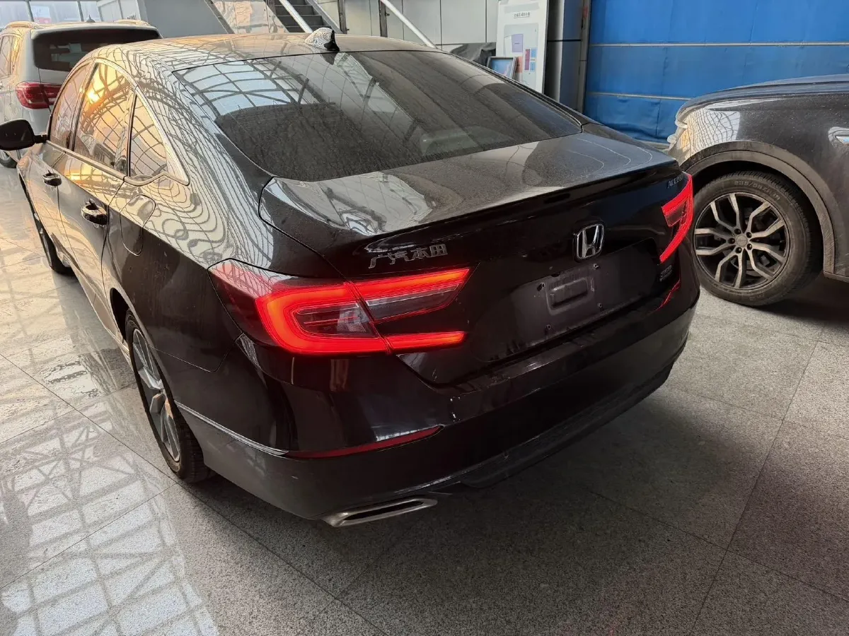 2022 Honda Accord 1.5T 194HP L4 CVT,autocango,china used car exporter,china ev exporter,chinese used car exporter,chinese used ev exporter