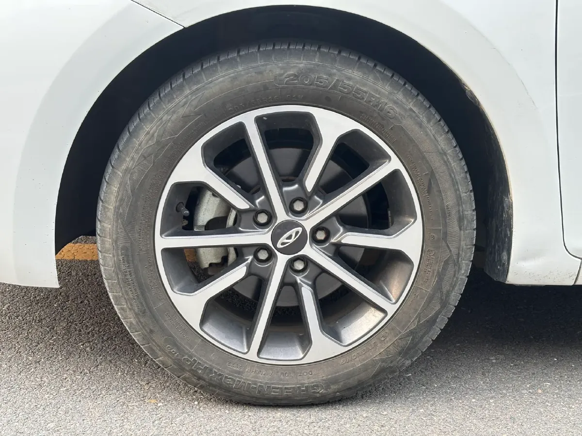 2021 Chery Arrizo 5 1.5L 116HP L4 5MT,autocango,china used car exporter,china ev exporter,chinese used car exporter,chinese used ev exporter