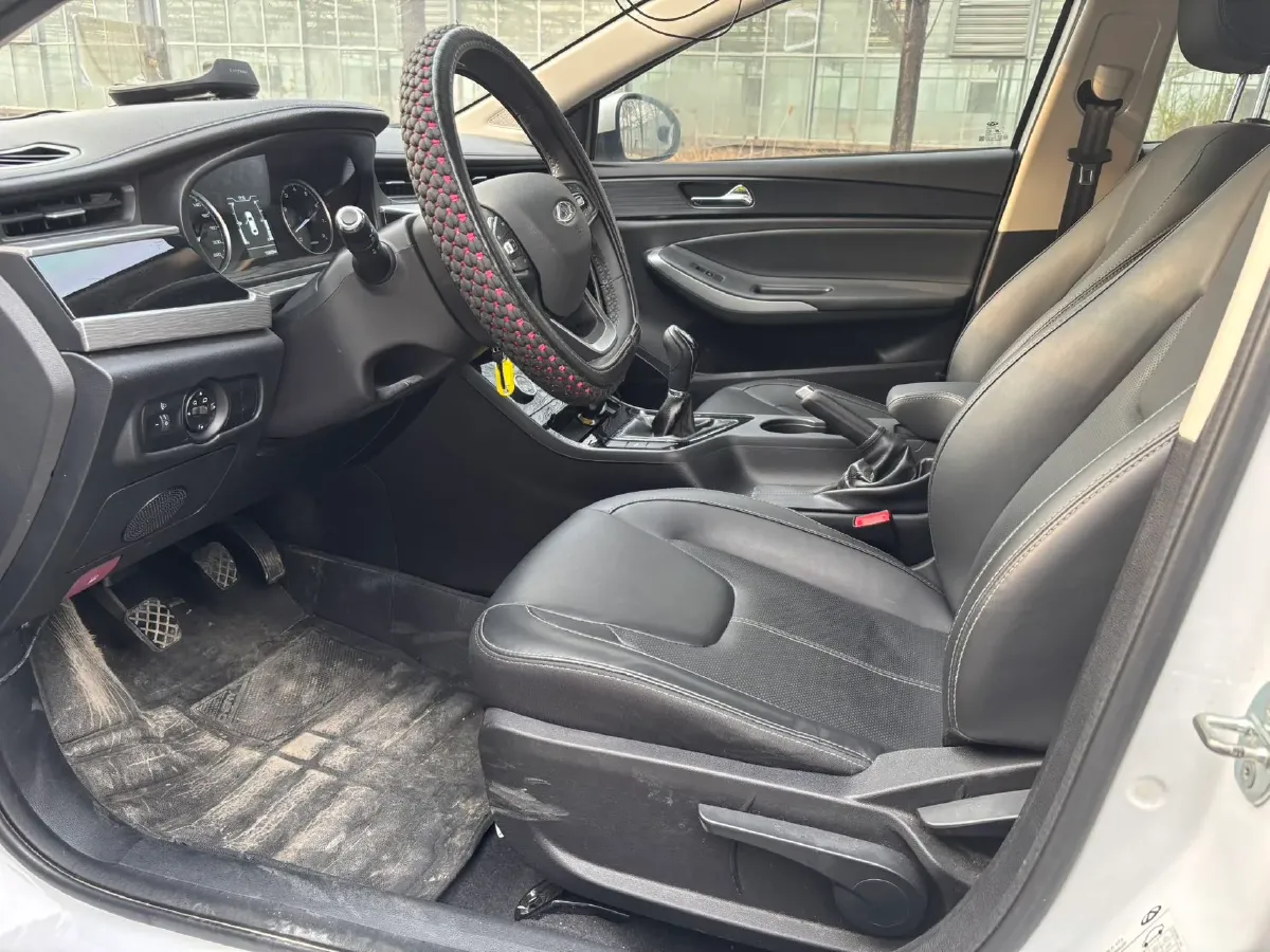 2021 Chery Arrizo 5 1.5L 116HP L4 5MT,autocango,china used car exporter,china ev exporter,chinese used car exporter,chinese used ev exporter