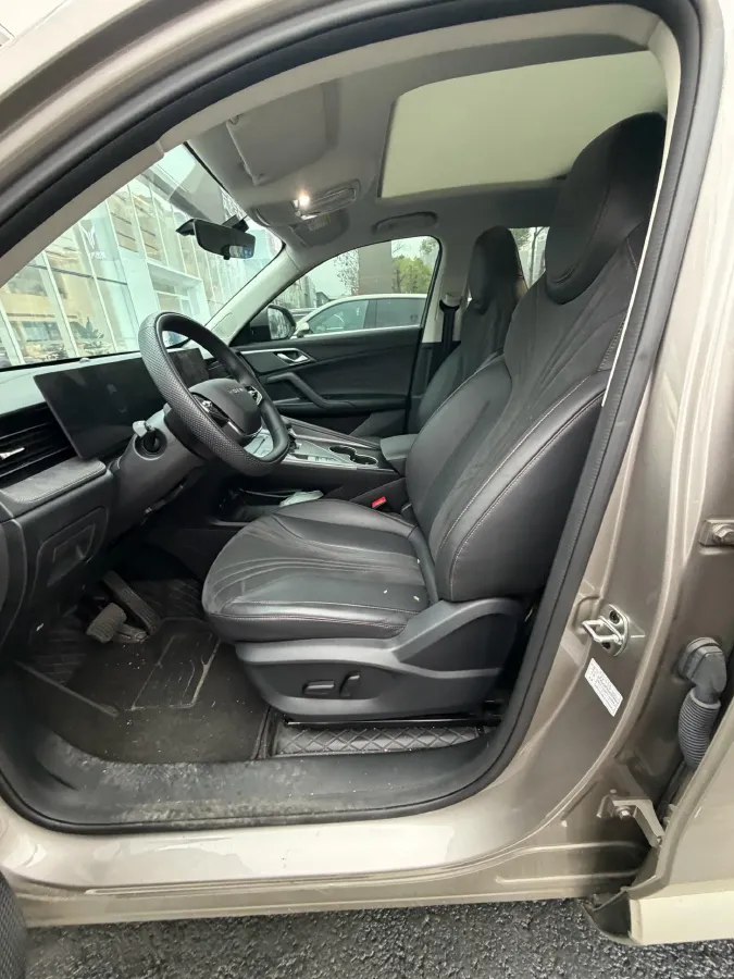 2024 Roewe D5X DMH 1.5T 150HP L4 2DHT PHEV 21.4KWH,autocango,china used car exporter,china ev exporter,chinese used car exporter,chinese used ev exporter