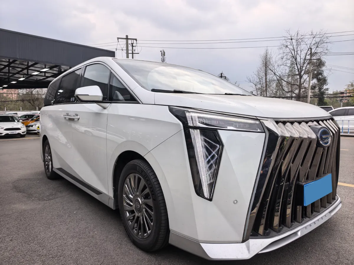 2023 GAC Trumpchi M8 2.0T 190HP L4 E-CVT Hybrid,autocango,china used car exporter,china ev exporter,chinese used car exporter,chinese used ev exporter