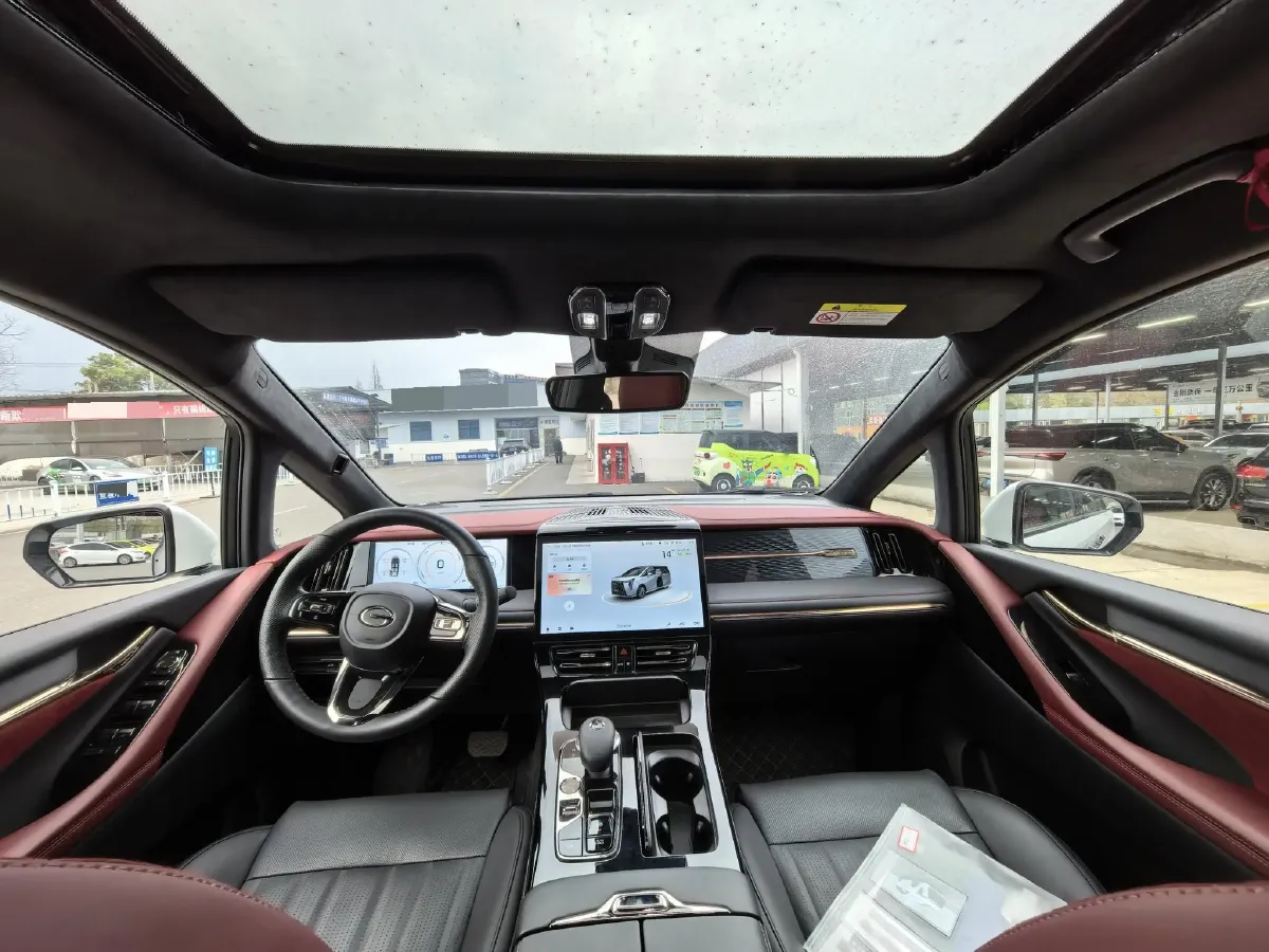 2023 GAC Trumpchi M8 2.0T 190HP L4 E-CVT Hybrid,autocango,china used car exporter,china ev exporter,chinese used car exporter,chinese used ev exporter