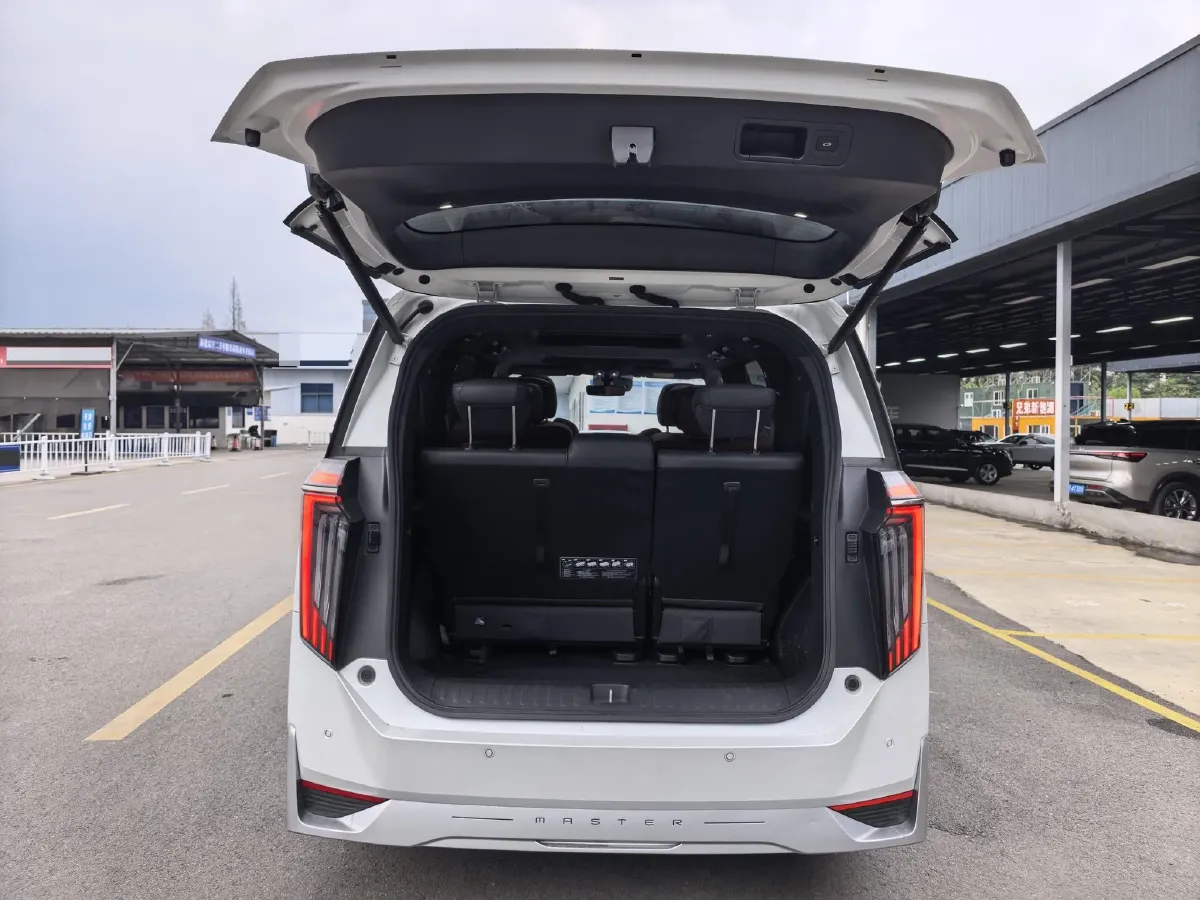 2023 GAC Trumpchi M8 2.0T 190HP L4 E-CVT Hybrid,autocango,china used car exporter,china ev exporter,chinese used car exporter,chinese used ev exporter