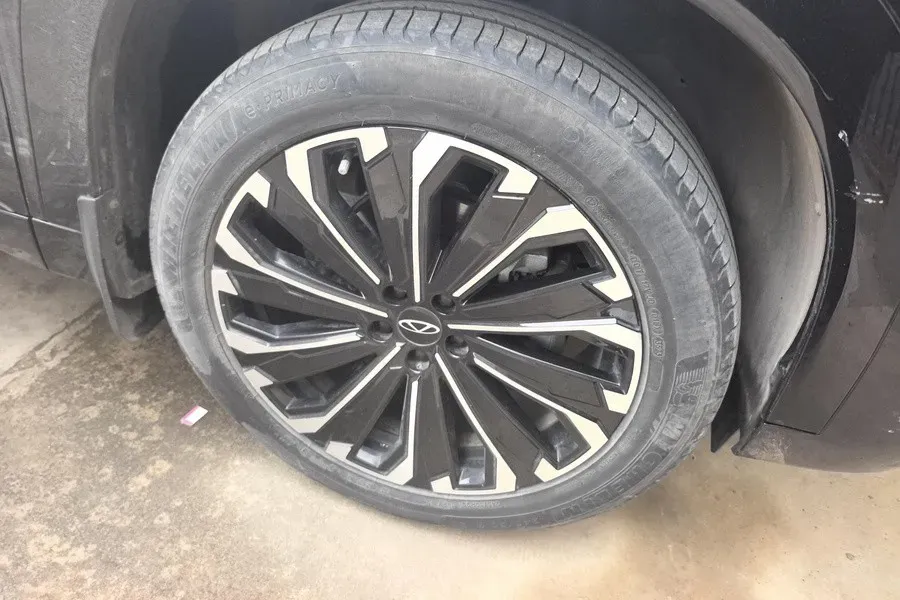 2023 Chery Tiggo 9 2.0T 261HP L4 8AT,autocango,china used car exporter,china ev exporter,chinese used car exporter,chinese used ev exporter