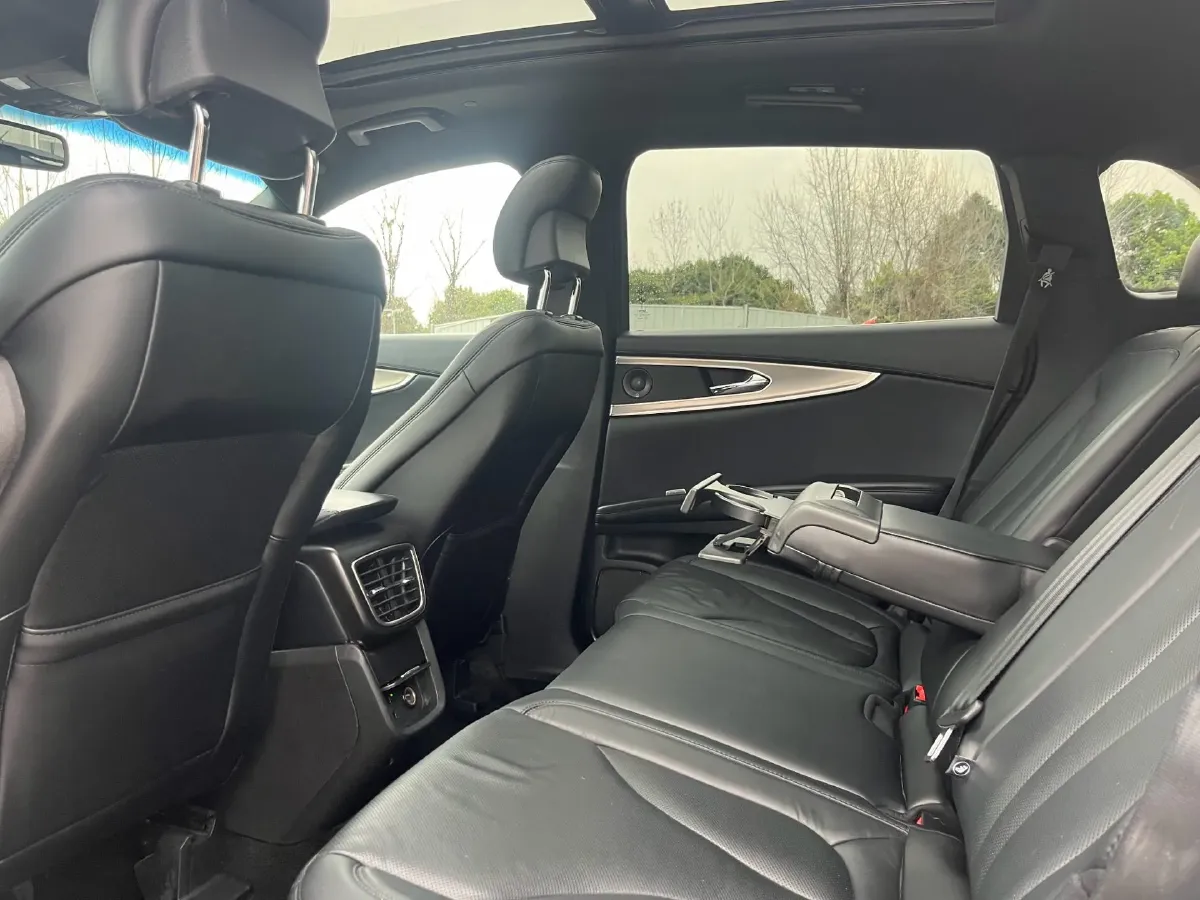 2017 Lincoln MKX 2.0T 253HP L4 6AT,autocango,china used car exporter,china ev exporter,chinese used car exporter,chinese used ev exporter