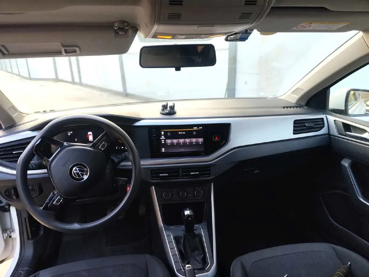 2023 Volkswagen Polo 1.5L 113HP L4 6AT,autocango,china used car exporter,china ev exporter,chinese used car exporter,chinese used ev exporter