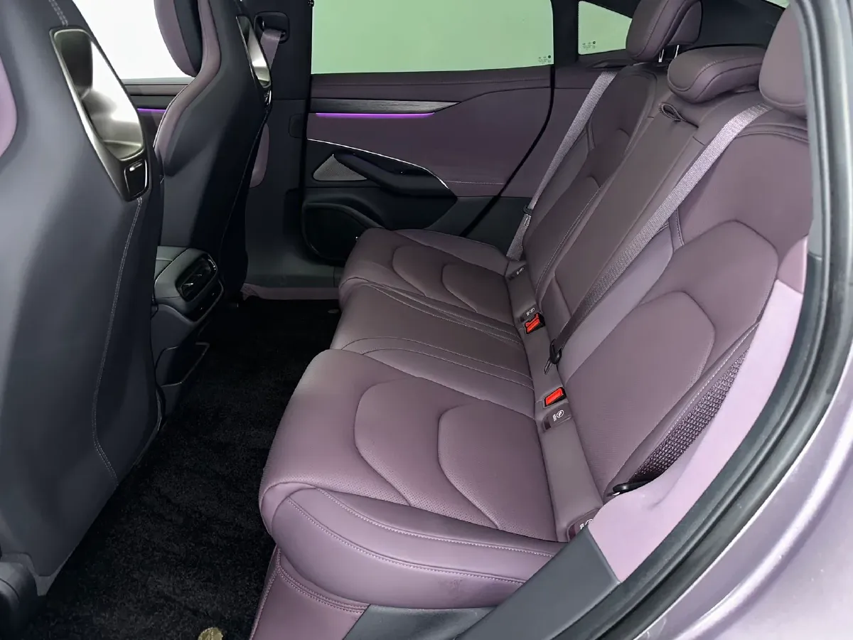 2024 MI SU7 BEV 101KWH,autocango,china used car exporter,china ev exporter,chinese used car exporter,chinese used ev exporter