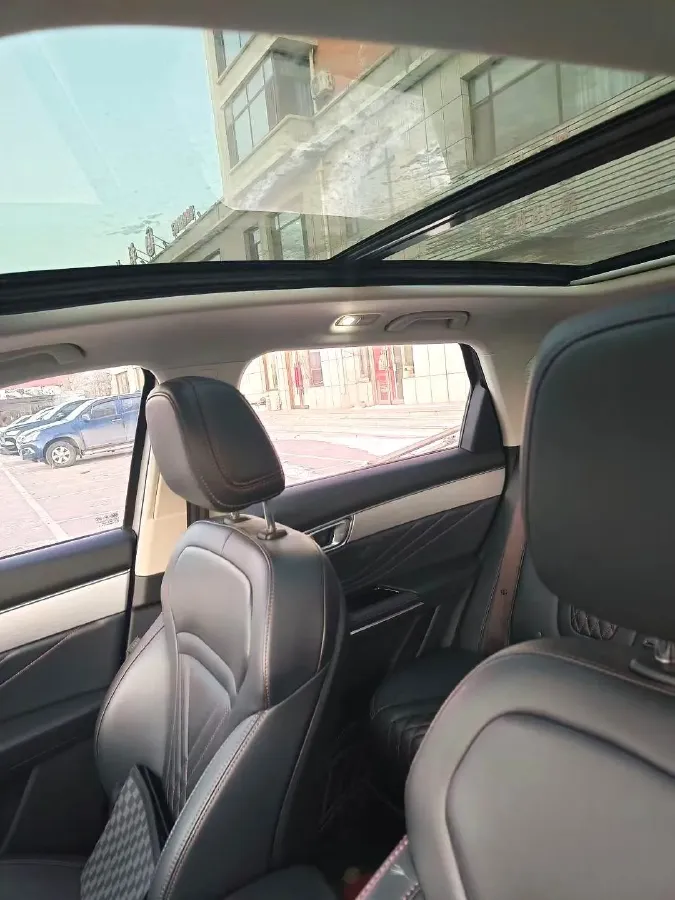 2020 Bestune T99 2.0T 224HP L4 6AT,autocango,china used car exporter,china ev exporter,chinese used car exporter,chinese used ev exporter