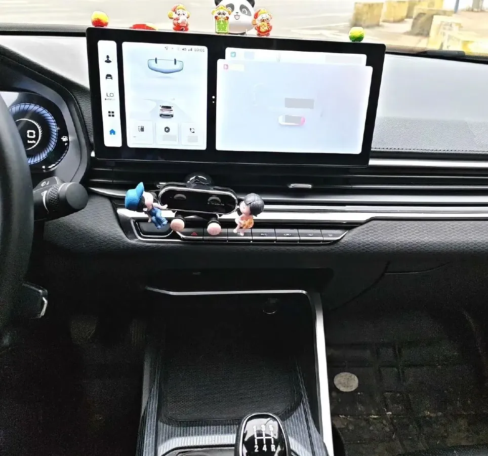 2023 Geely Emgrand 1.5L 127HP L4 5MT,autocango,china used car exporter,china ev exporter,chinese used car exporter,chinese used ev exporter