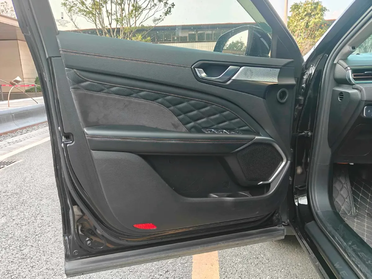 2022 WEY Latte DHT 1.5T 156HP L4 2DHT Hybrid,autocango,china used car exporter,china ev exporter,chinese used car exporter,chinese used ev exporter