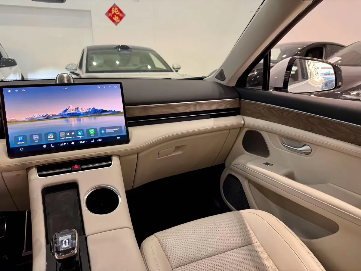 2022 Isuzu Mu-X 2.0T 220HP L4 8AT,autocango,china used car exporter,china ev exporter,chinese used car exporter,chinese used ev exporter