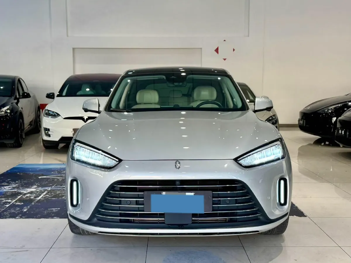 2022 Isuzu Mu-X 2.0T 220HP L4 8AT,autocango,china used car exporter,china ev exporter,chinese used car exporter,chinese used ev exporter