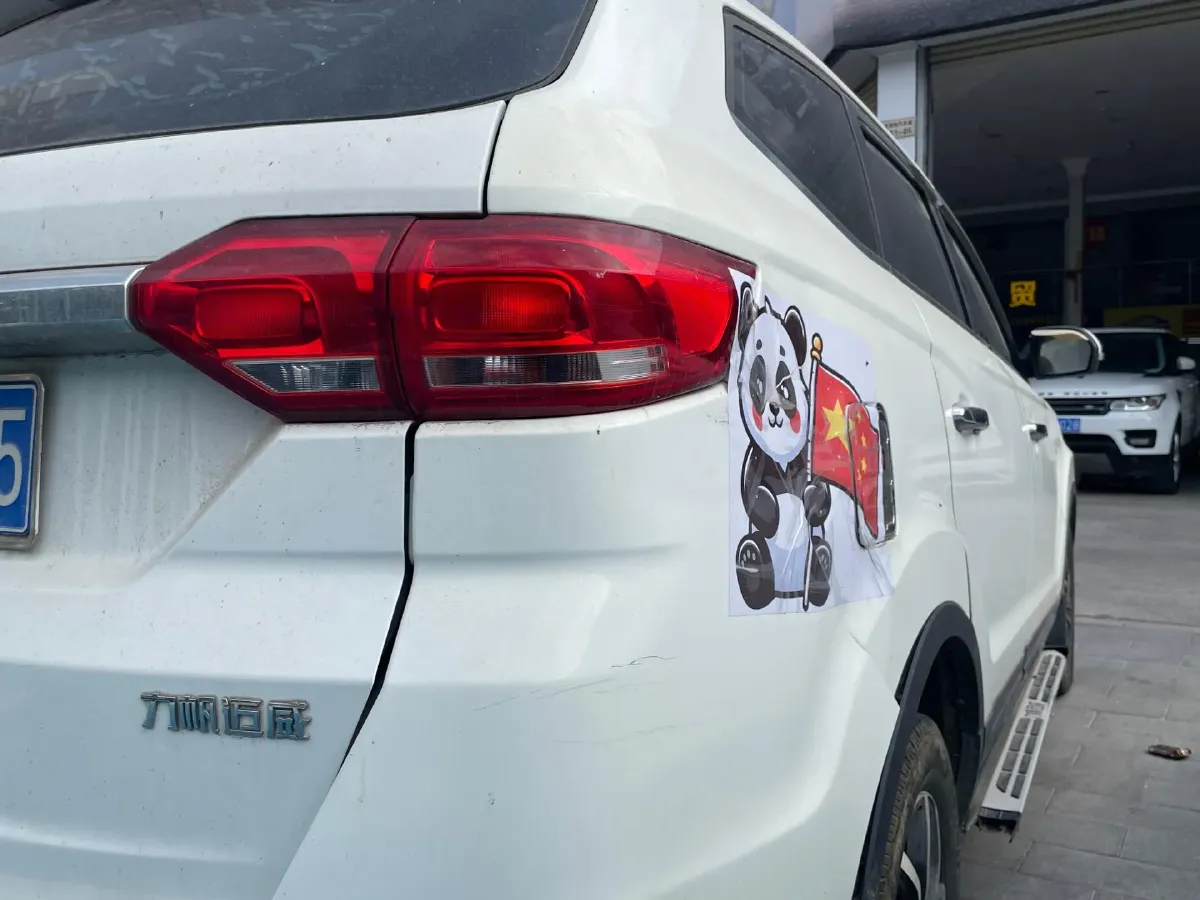 2017 LiFan XuanLang 1.8L 133HP L4 5MT,autocango,china used car exporter,china ev exporter,chinese used car exporter,chinese used ev exporter