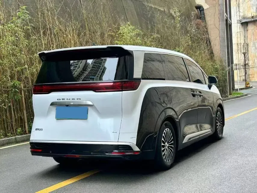 2024 Denza D9 1.5T 139HP L4 E-CVT PHEV 40KWH,autocango,china used car exporter,china ev exporter,chinese used car exporter,chinese used ev exporter
