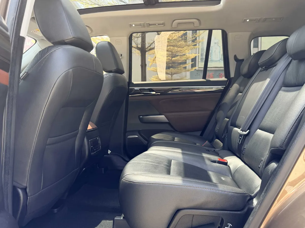 2017 GAC Trumpchi GS8 2.0T 201HP L4 6AT,autocango,china used car exporter,china ev exporter,chinese used car exporter,chinese used ev exporter