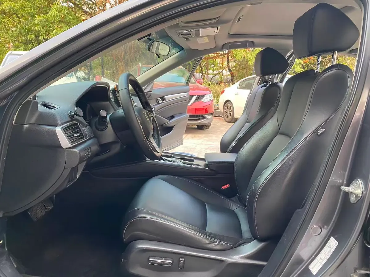 2018 Honda Accord 1.5T 194HP L4 CVT,autocango,china used car exporter,china ev exporter,chinese used car exporter,chinese used ev exporter