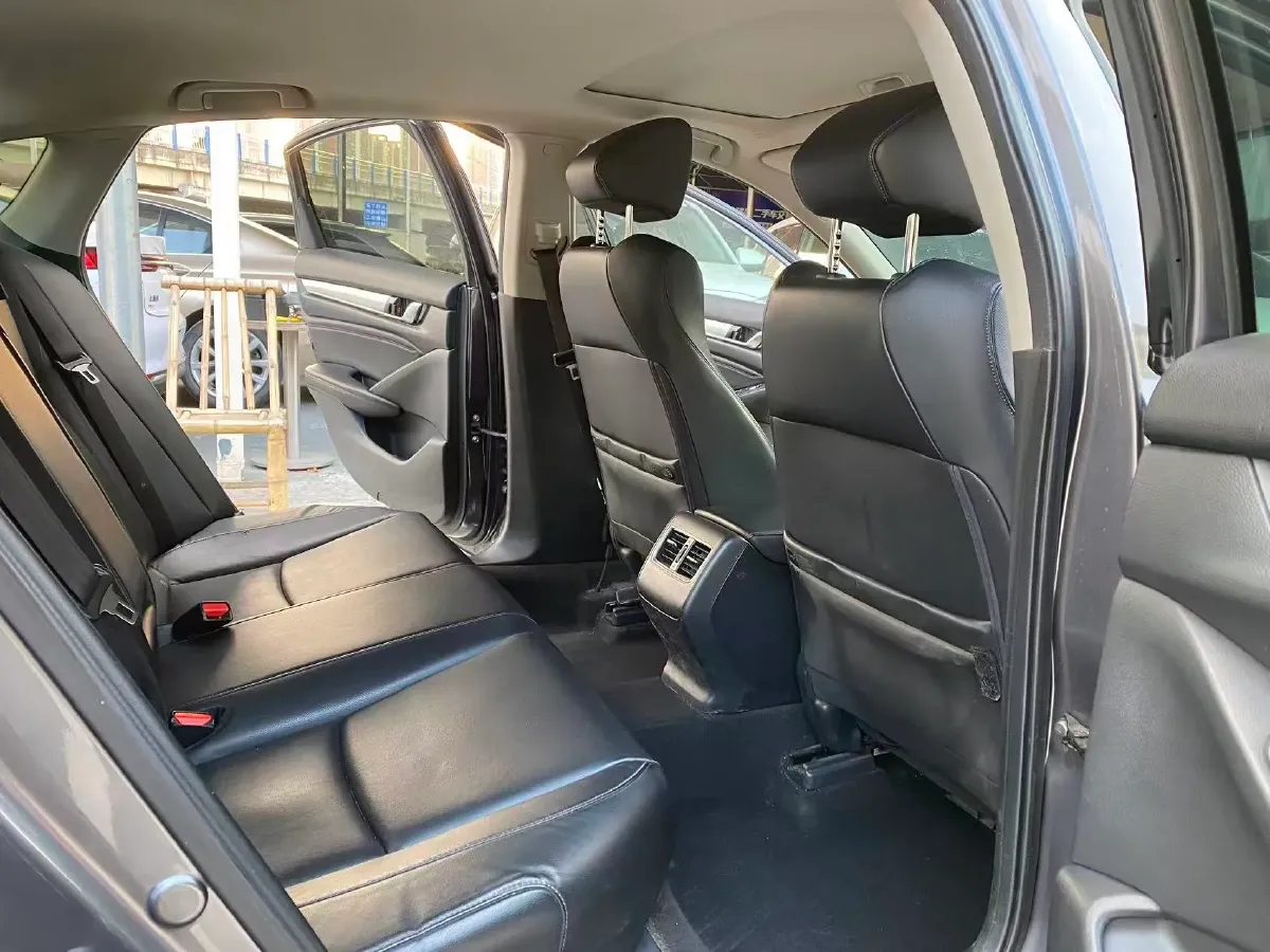 2018 Honda Accord 1.5T 194HP L4 CVT,autocango,china used car exporter,china ev exporter,chinese used car exporter,chinese used ev exporter