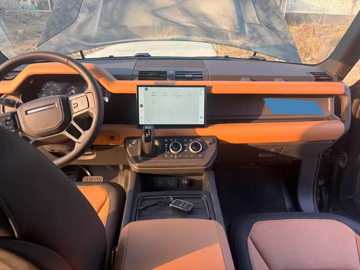 2024 Land Rover Defender 3.0T 400HP L6 8AT,autocango,china used car exporter,china ev exporter,chinese used car exporter,chinese used ev exporter