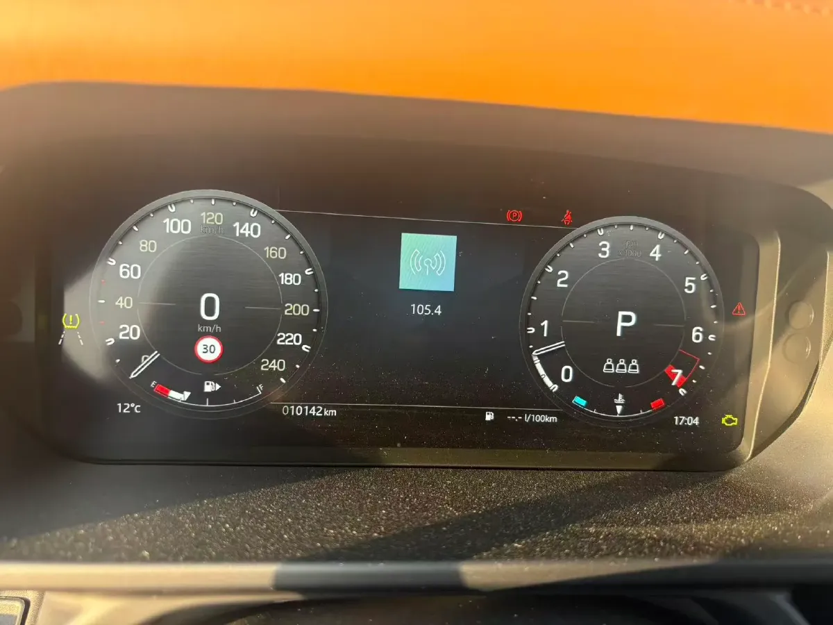 2024 Land Rover Defender 3.0T 400HP L6 8AT,autocango,china used car exporter,china ev exporter,chinese used car exporter,chinese used ev exporter