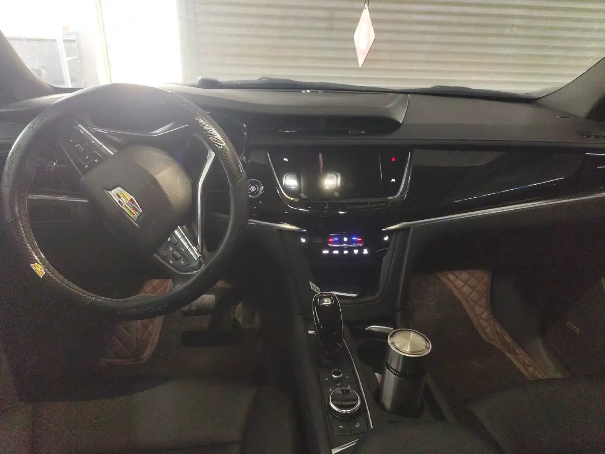 2021 Cadillac XT6 2.0T 237HP L4 9AT,autocango,china used car exporter,china ev exporter,chinese used car exporter,chinese used ev exporter