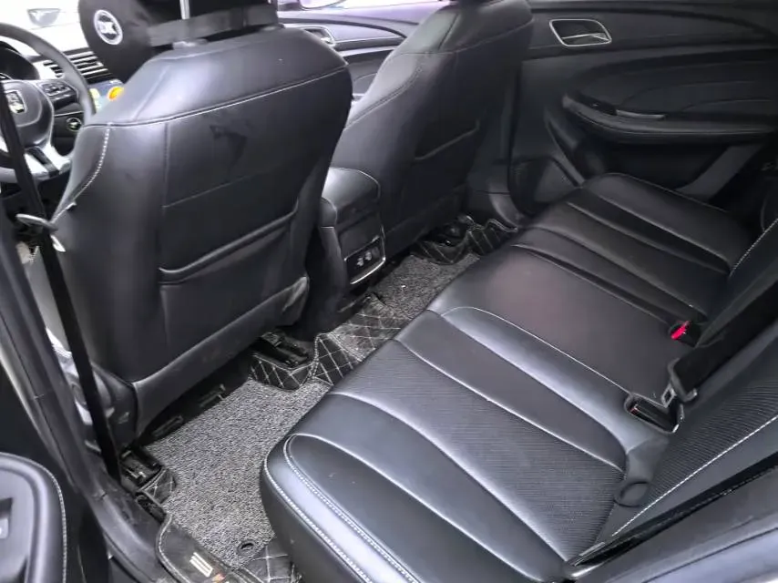 2020 Roewe i5 1.5L 120HP L4 CVT,autocango,china used car exporter,china ev exporter,chinese used car exporter,chinese used ev exporter