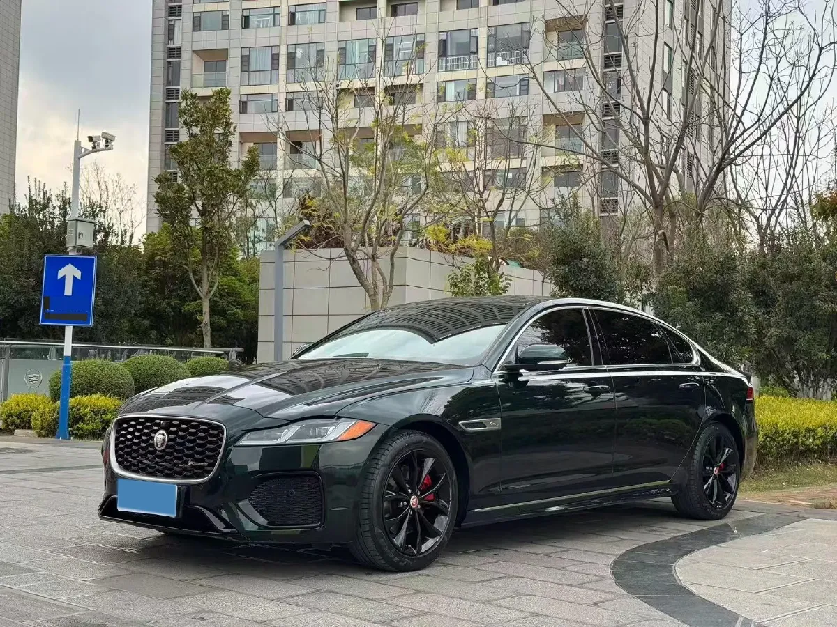 2022 Jaguar XFL 2.0T 250HP L4 8AT,autocango,china used car exporter,china ev exporter,chinese used car exporter,chinese used ev exporter