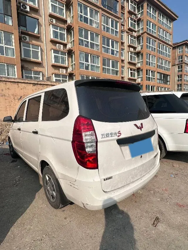 2021 WuLing HongGuang 1.5L 99HP L4 6MT,autocango,china used car exporter,china ev exporter,chinese used car exporter,chinese used ev exporter