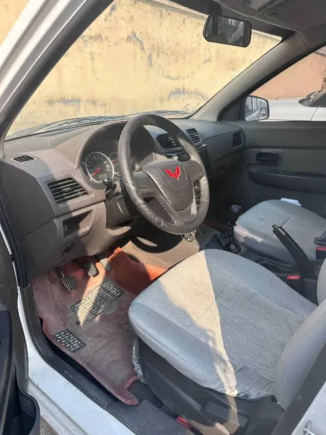 2021 WuLing HongGuang 1.5L 99HP L4 6MT,autocango,china used car exporter,china ev exporter,chinese used car exporter,chinese used ev exporter