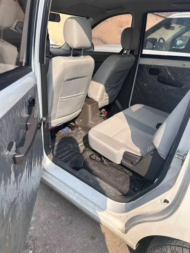 2021 WuLing HongGuang 1.5L 99HP L4 6MT,autocango,china used car exporter,china ev exporter,chinese used car exporter,chinese used ev exporter