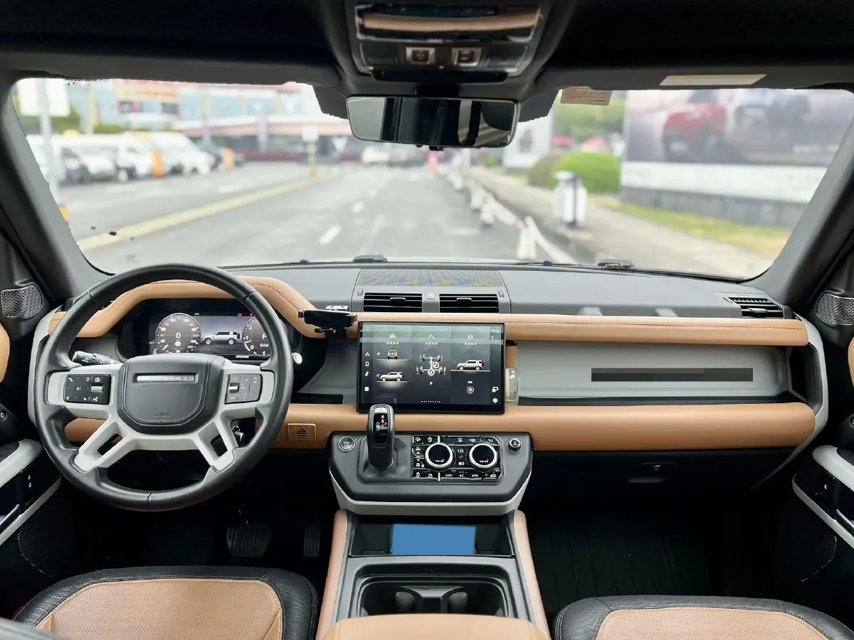 2024 Land Rover Defender 3.0T 400HP L6 8AT,autocango,china used car exporter,china ev exporter,chinese used car exporter,chinese used ev exporter