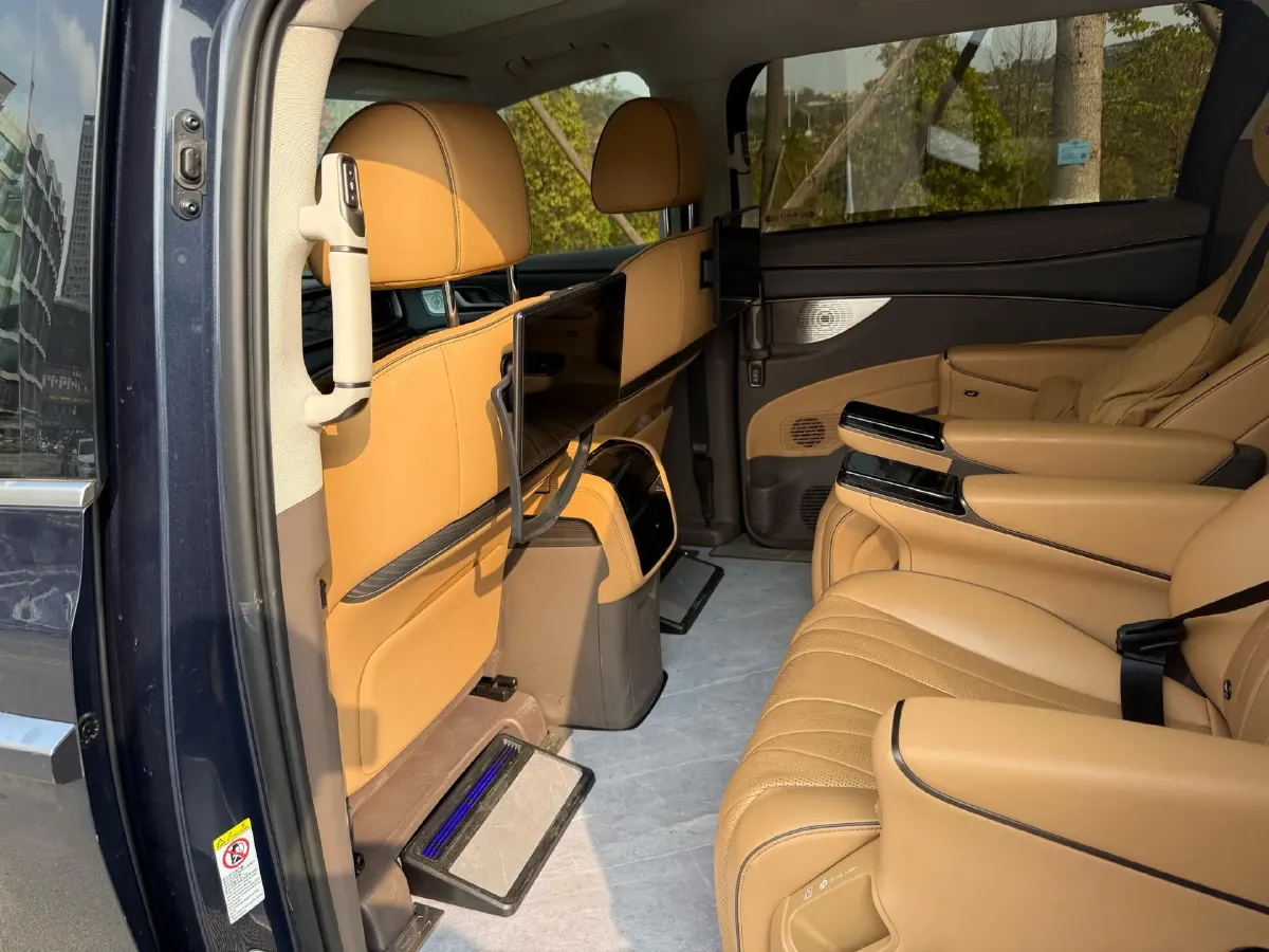 2022 Mercedes-Benz GLC Class 2.0T 197HP L4 9AT,autocango,china used car exporter,china ev exporter,chinese used car exporter,chinese used ev exporter