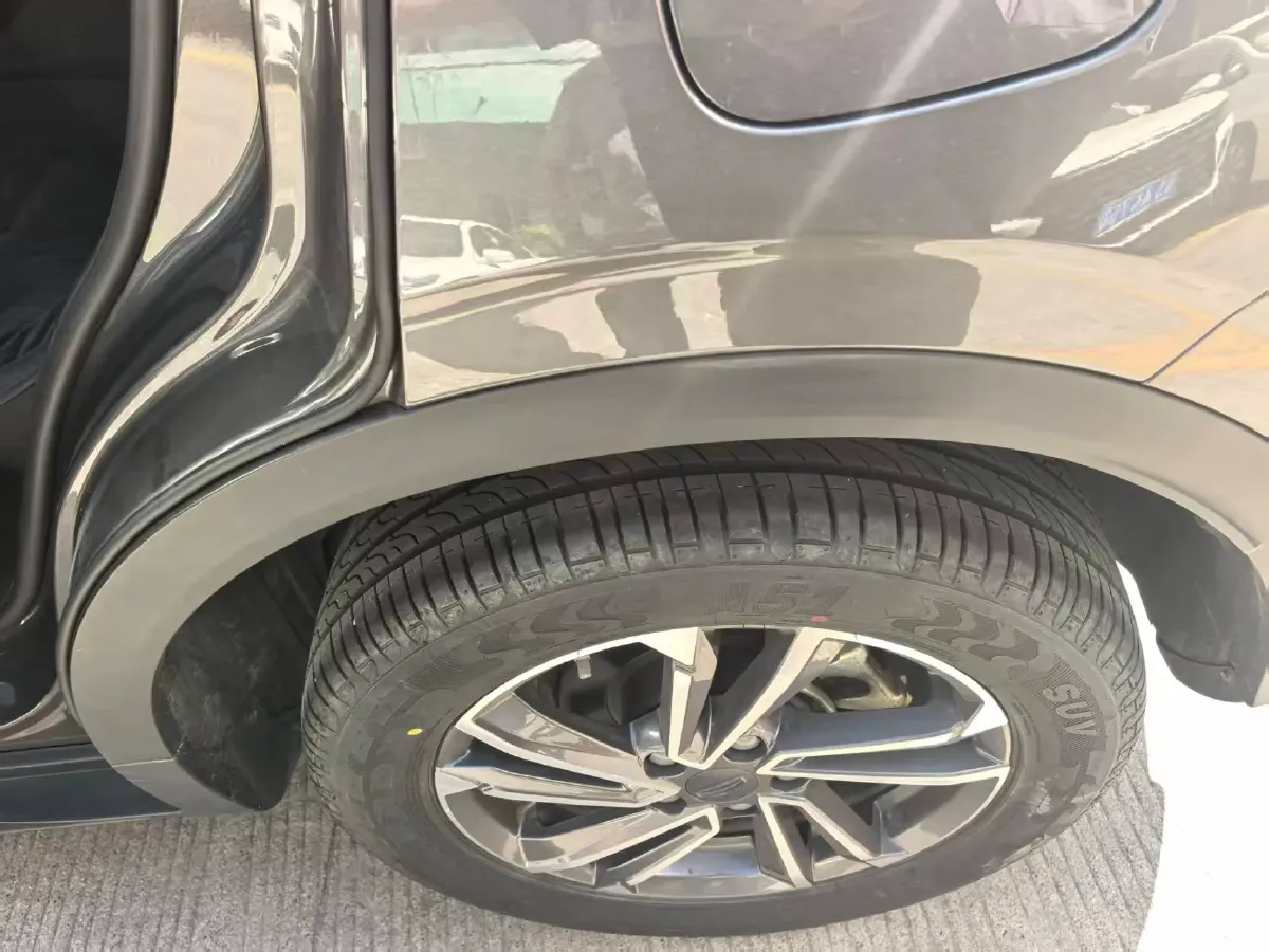 2023 Geely Coolray 1.5T 181HP L4 7DCT,autocango,china used car exporter,china ev exporter,chinese used car exporter,chinese used ev exporter