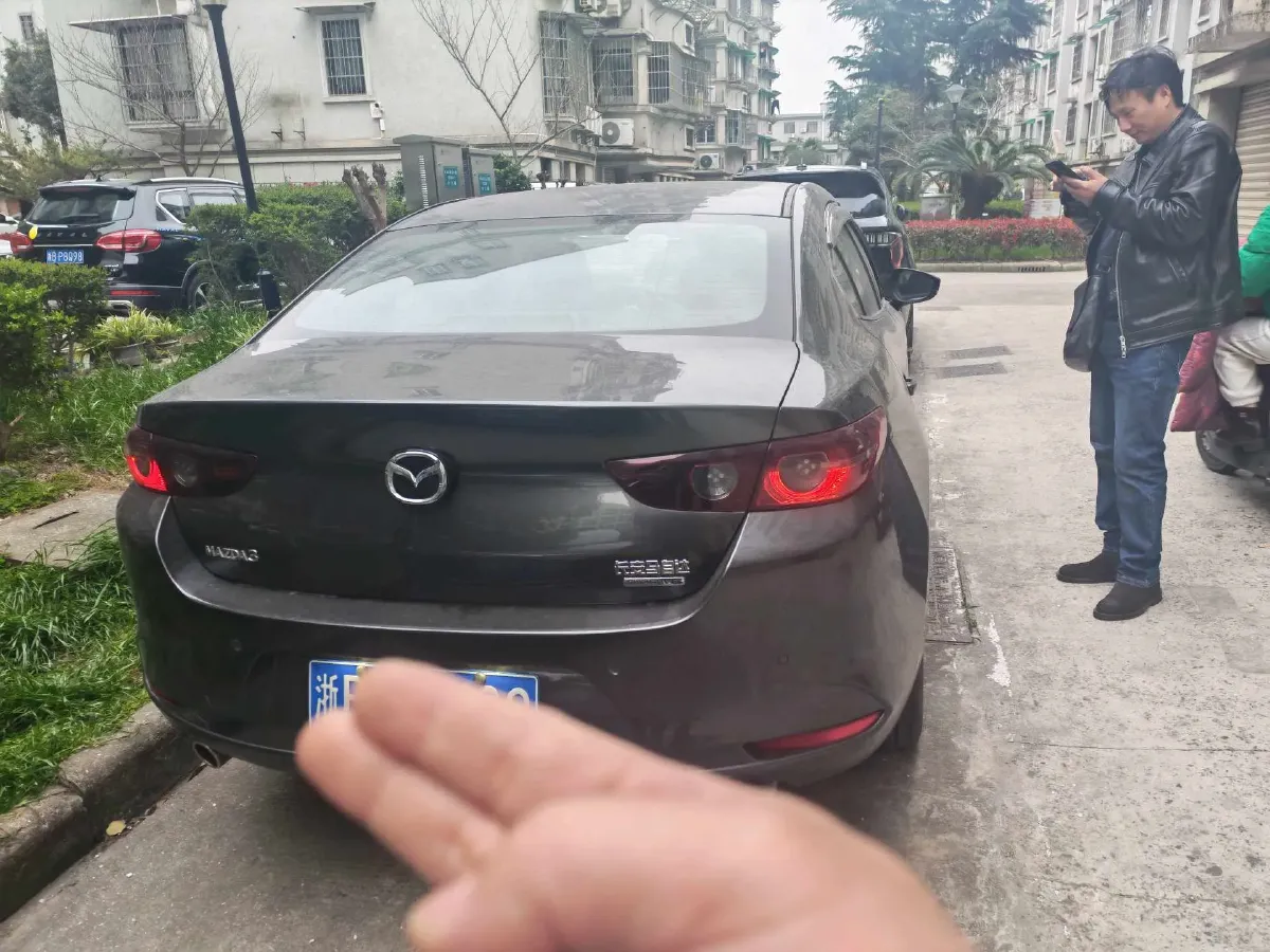 2023 Mazda 3 Axela 2.0L 158HP L4 6AT,autocango,china used car exporter,china ev exporter,chinese used car exporter,chinese used ev exporter