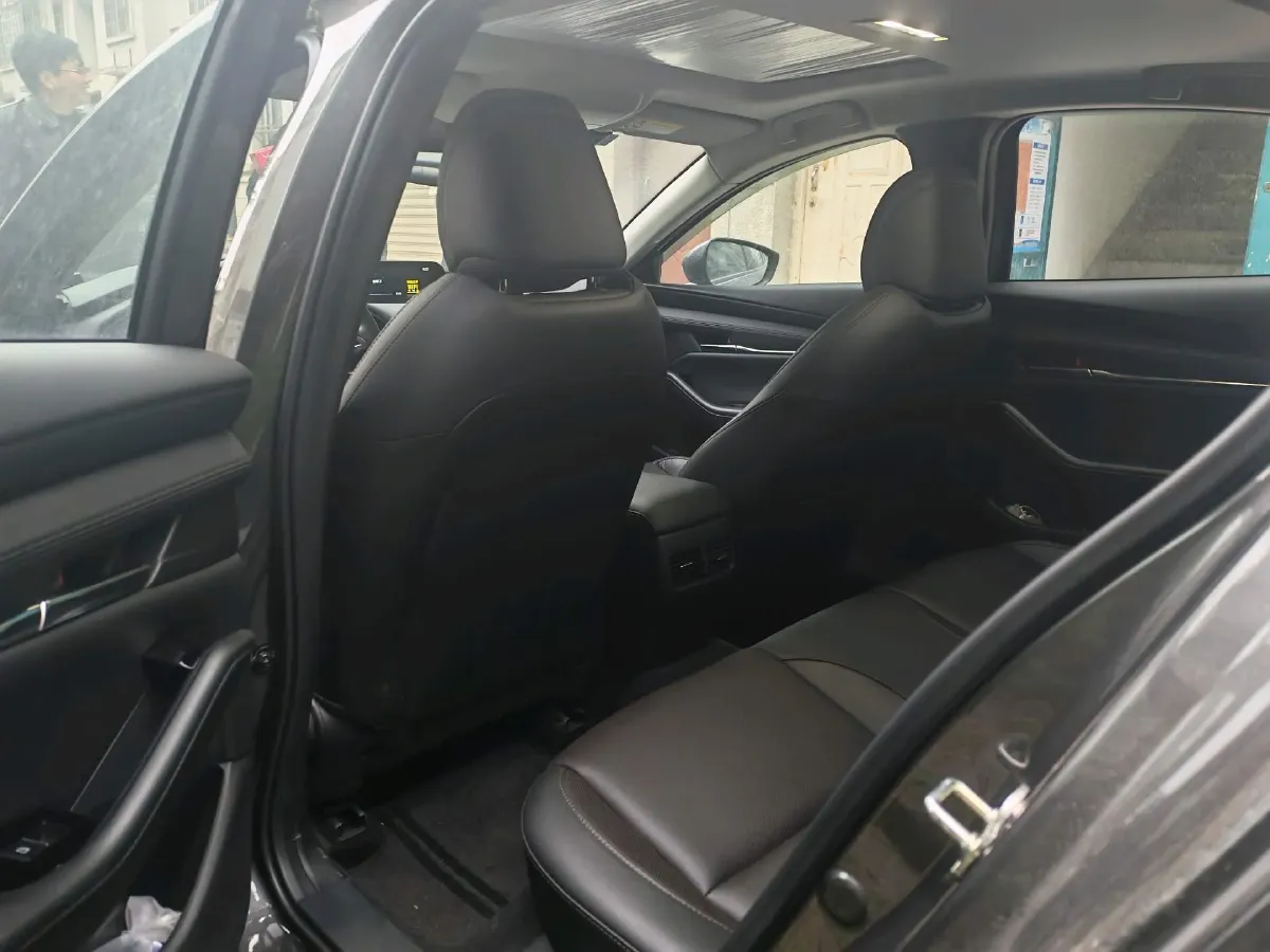 2023 Mazda 3 Axela 2.0L 158HP L4 6AT,autocango,china used car exporter,china ev exporter,chinese used car exporter,chinese used ev exporter