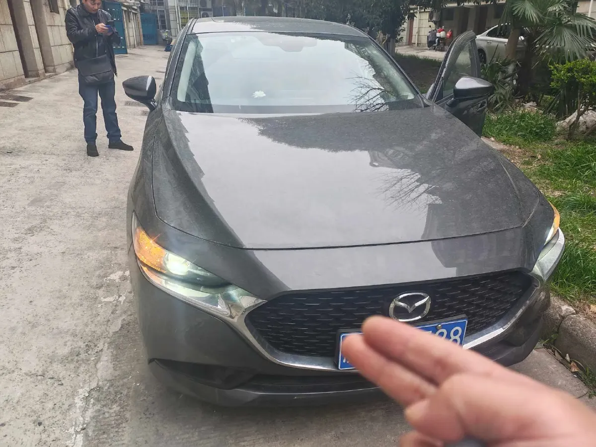 2023 Mazda 3 Axela 2.0L 158HP L4 6AT,autocango,china used car exporter,china ev exporter,chinese used car exporter,chinese used ev exporter
