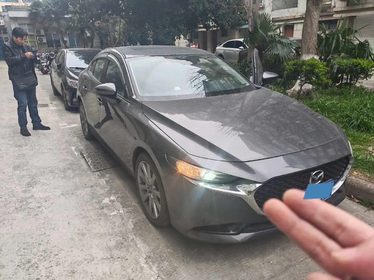 2023 Mazda 3 Axela 2.0L 158HP L4 6AT,autocango,china used car exporter,china ev exporter,chinese used car exporter,chinese used ev exporter