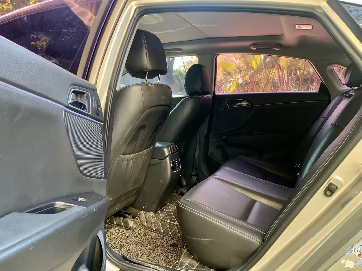 2017 Hyundai Mistra 1.6T 175HP L4 7DCT,autocango,china used car exporter,china ev exporter,chinese used car exporter,chinese used ev exporter