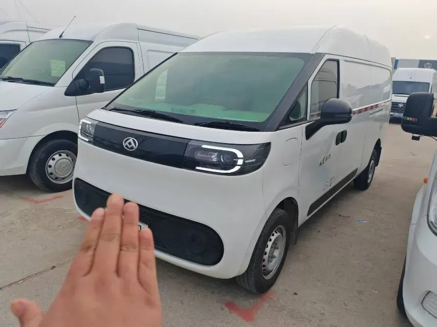 2024 Dongfeng YuFengEM27 BEV 41.86KWH,autocango,china used car exporter,china ev exporter,chinese used car exporter,chinese used ev exporter