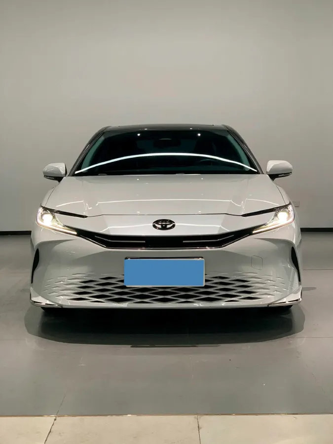 2024 Toyota Camry 2.0L 173HP L4 CVT,autocango,china used car exporter,china ev exporter,chinese used car exporter,chinese used ev exporter