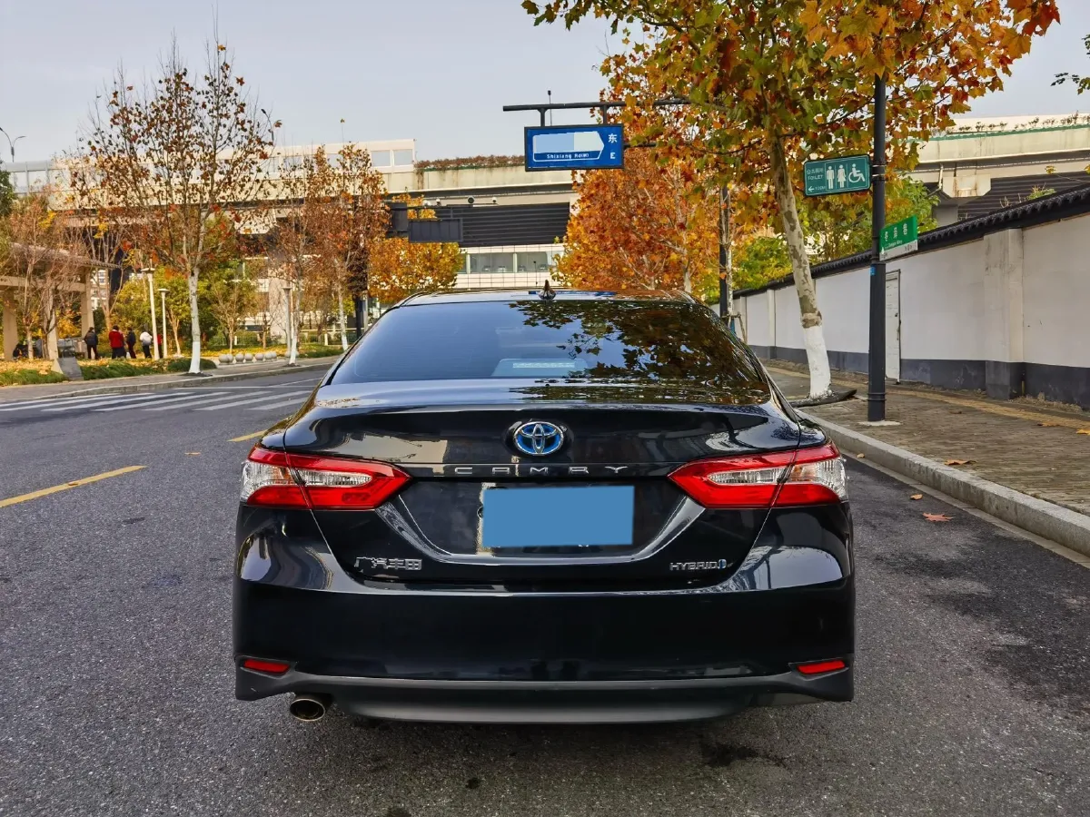 2023 Toyota Camry 2.5L 178HP L4 E-CVT Hybrid,autocango,china used car exporter,china ev exporter,chinese used car exporter,chinese used ev exporter