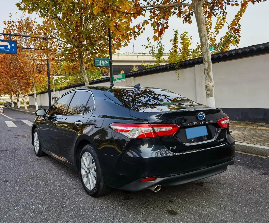 2023 Toyota Camry 2.5L 178HP L4 E-CVT Hybrid,autocango,china used car exporter,china ev exporter,chinese used car exporter,chinese used ev exporter
