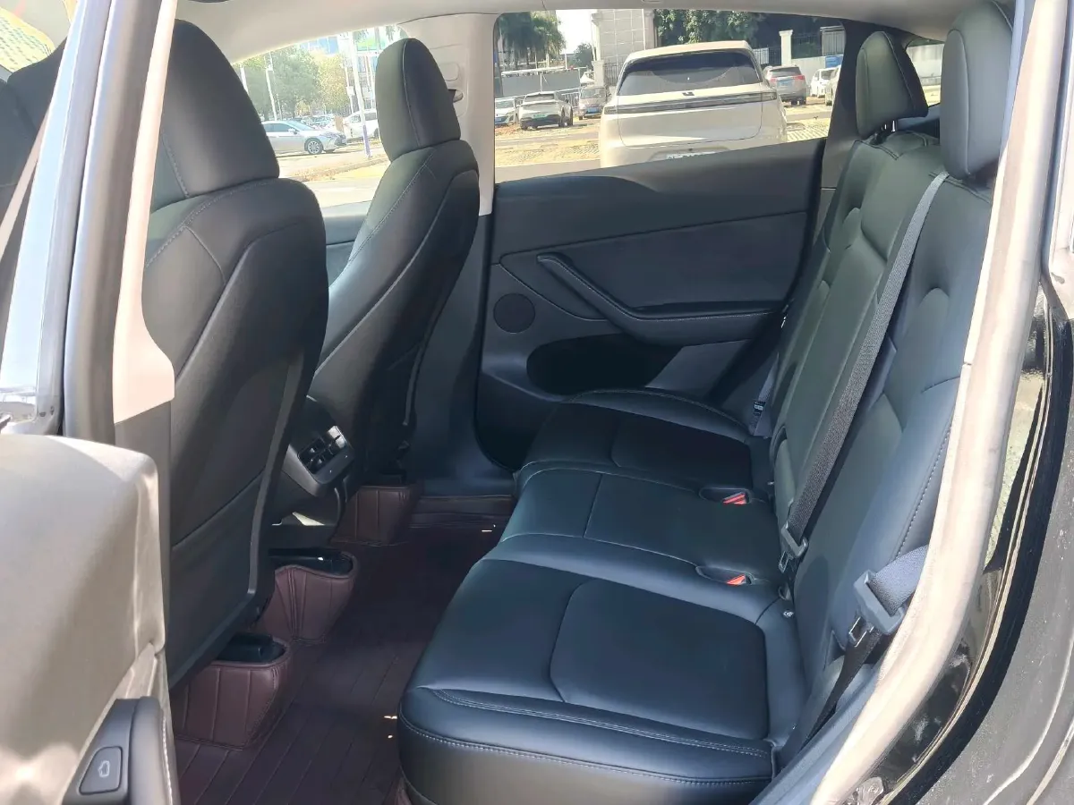 2022 Tesla Model Y BEV 60KWH,autocango,china used car exporter,china ev exporter,chinese used car exporter,chinese used ev exporter