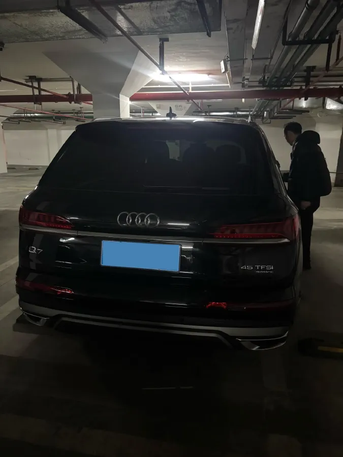 2023 Audi Q7 2.0T 265HP L4 8AT,autocango,china used car exporter,china ev exporter,chinese used car exporter,chinese used ev exporter