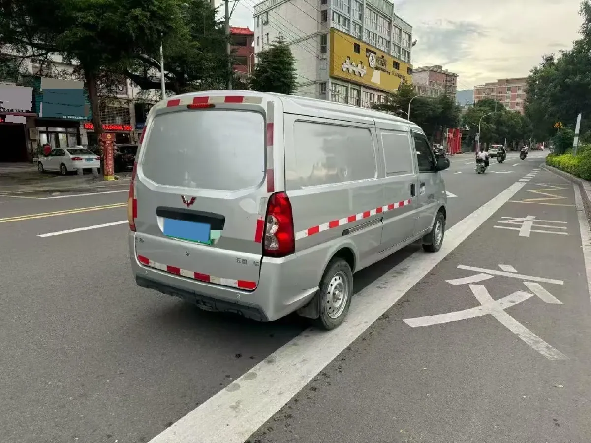 2021 WuLing EV50 BEV 41.6KWH,autocango,china used car exporter,china ev exporter,chinese used car exporter,chinese used ev exporter