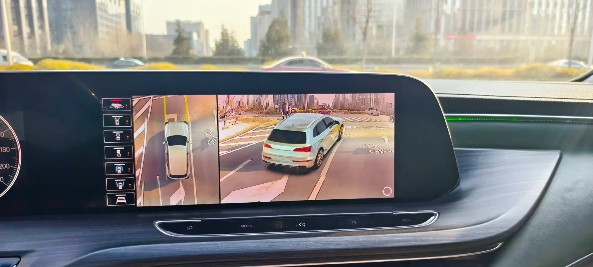 2023 Buick GL8 2.0T 237HP L4 9AT,autocango,china used car exporter,china ev exporter,chinese used car exporter,chinese used ev exporter