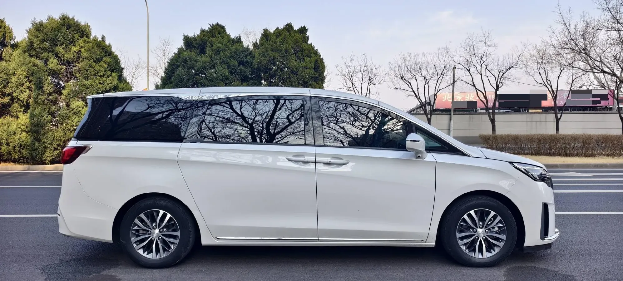 2023 Buick GL8 2.0T 237HP L4 9AT,autocango,china used car exporter,china ev exporter,chinese used car exporter,chinese used ev exporter