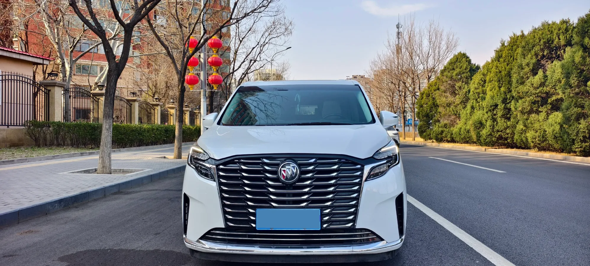 2023 Buick GL8 2.0T 237HP L4 9AT,autocango,china used car exporter,china ev exporter,chinese used car exporter,chinese used ev exporter