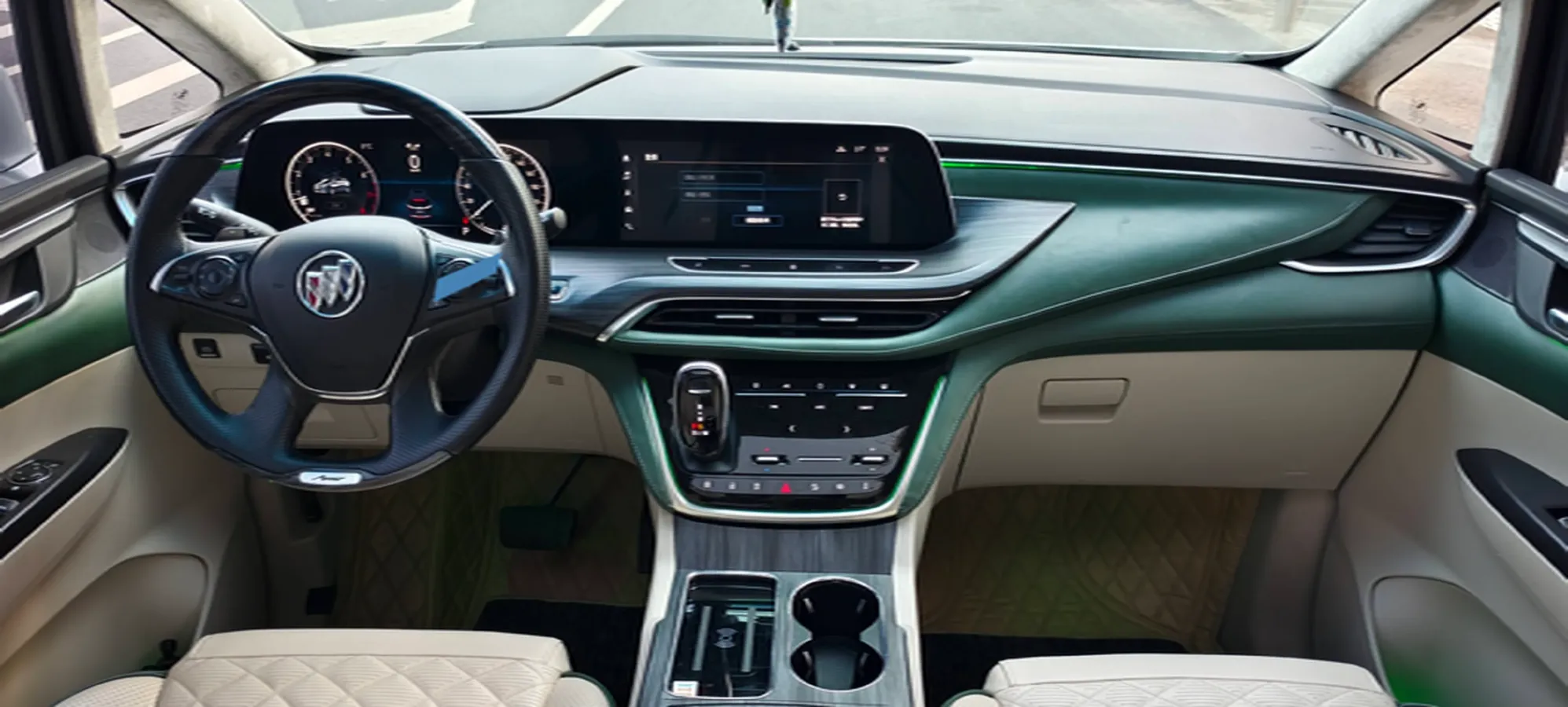 2023 Buick GL8 2.0T 237HP L4 9AT,autocango,china used car exporter,china ev exporter,chinese used car exporter,chinese used ev exporter