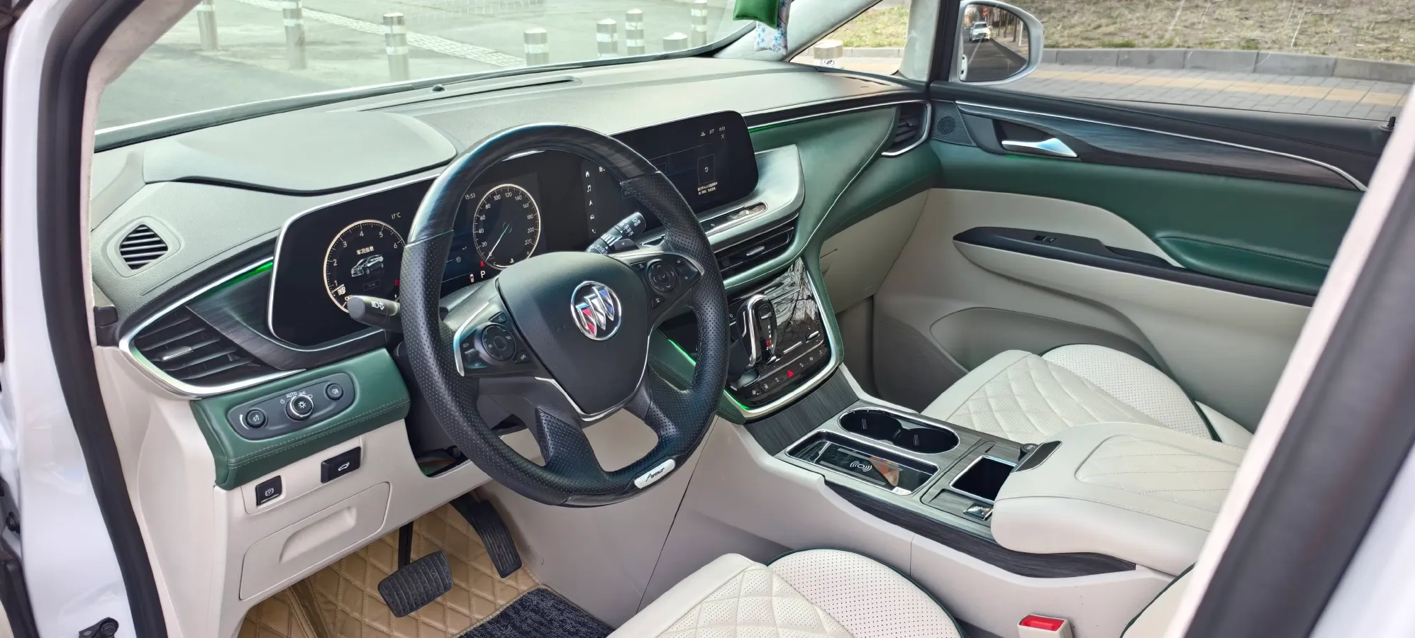 2023 Buick GL8 2.0T 237HP L4 9AT,autocango,china used car exporter,china ev exporter,chinese used car exporter,chinese used ev exporter