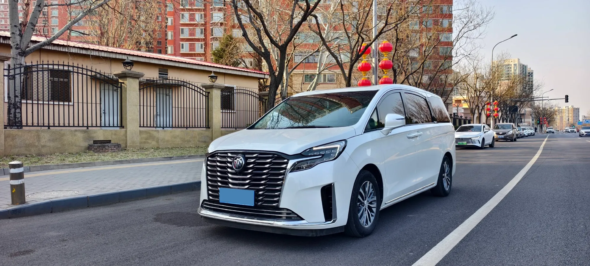 2023 Buick GL8 2.0T 237HP L4 9AT,autocango,china used car exporter,china ev exporter,chinese used car exporter,chinese used ev exporter